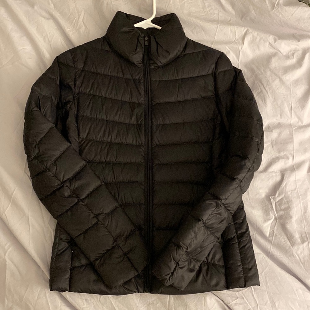 XS Uniqlo Puffer Jacket